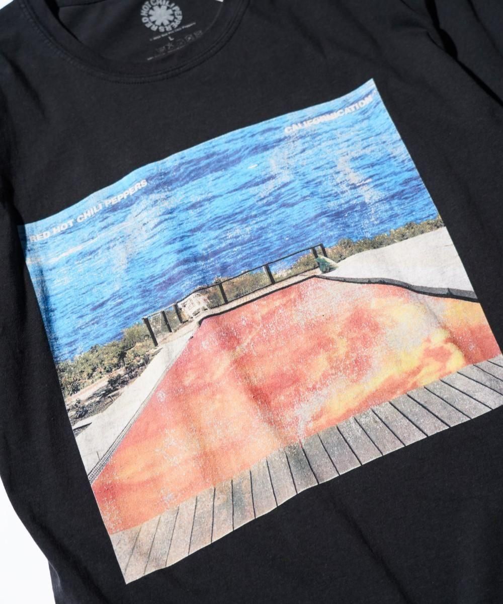 THRIFTY "RED HOT CHILI PEPPERS" TEE