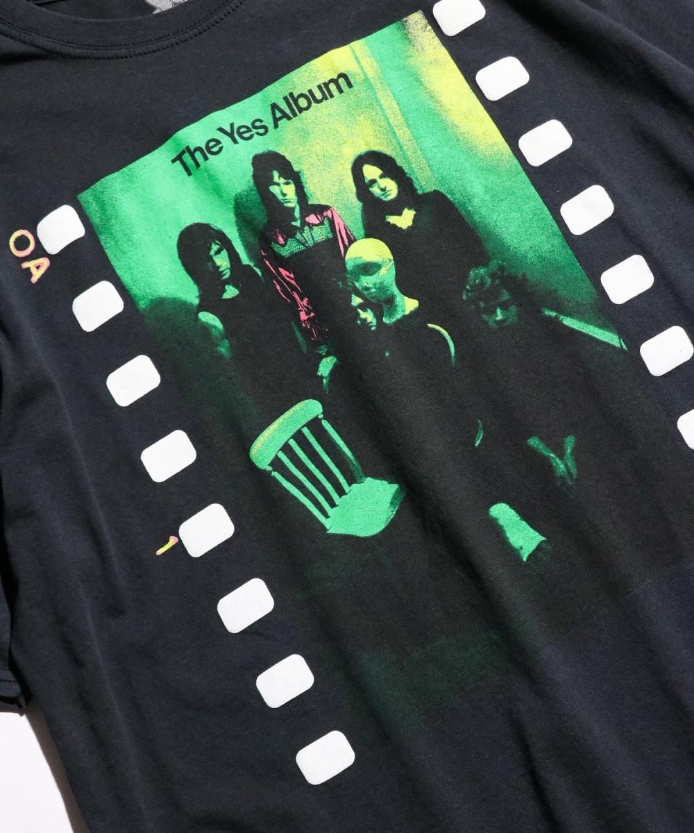 THRIFTY "THE YES" TEE