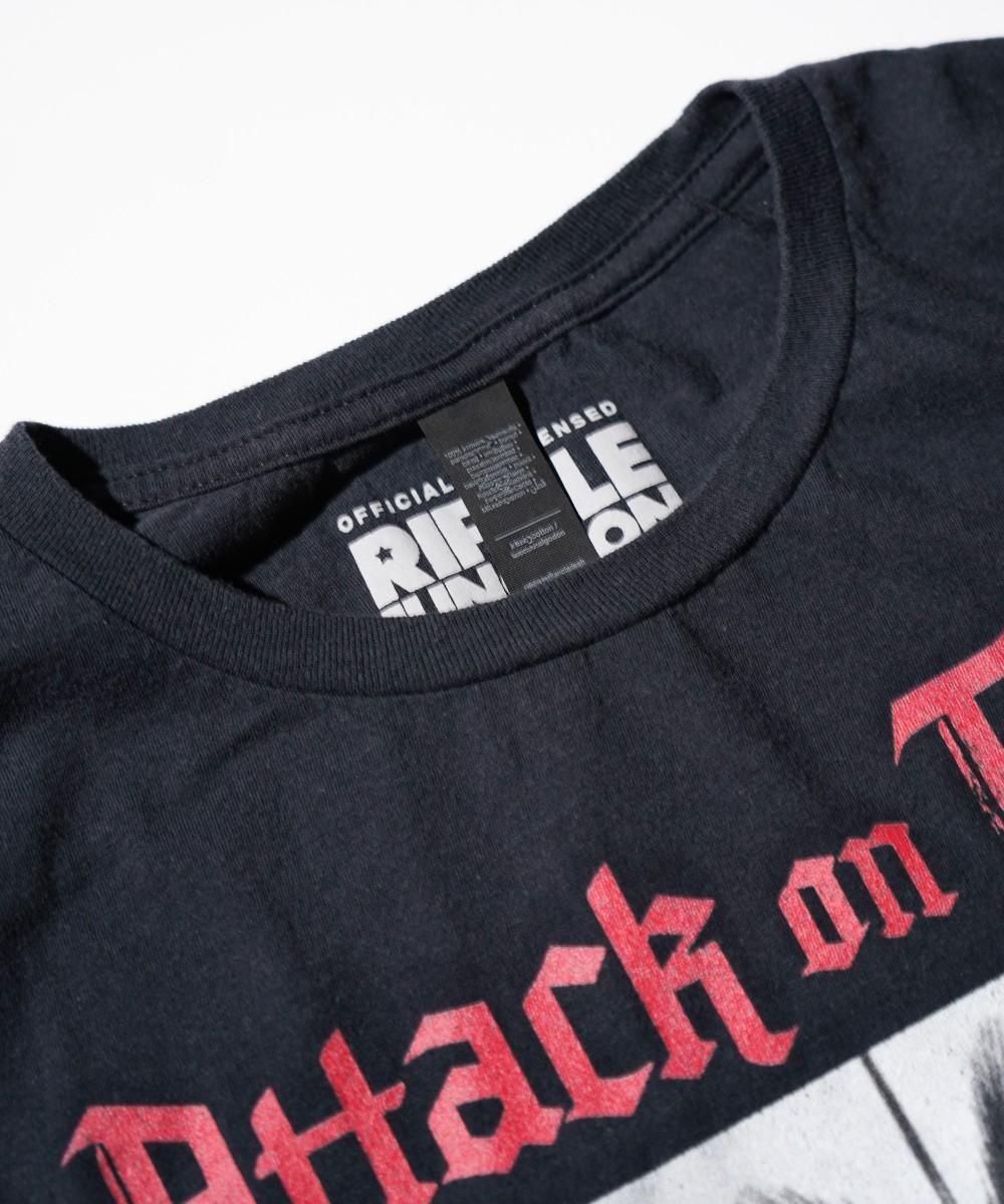 THRIFTY ANIME TEE "ATTACK ON TITAN"