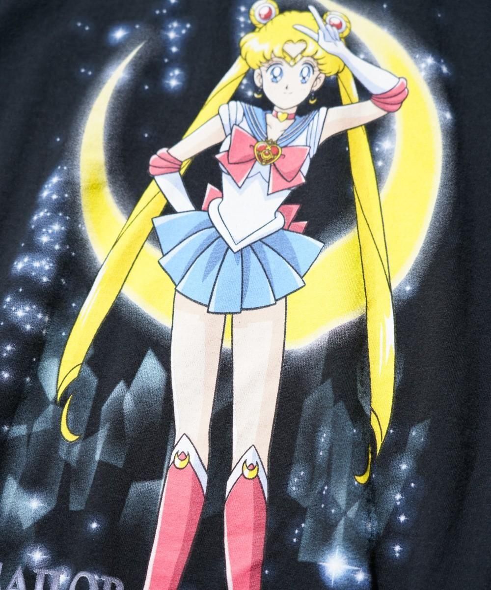 THRIFTY ANIME TEE "SAILOR MOON"