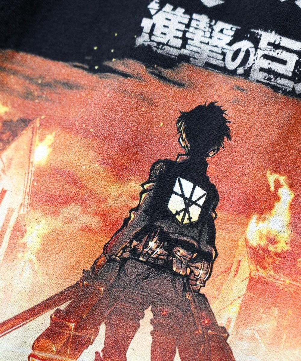 THRIFTY ANIME TEE "ATTACK ON TITAN"