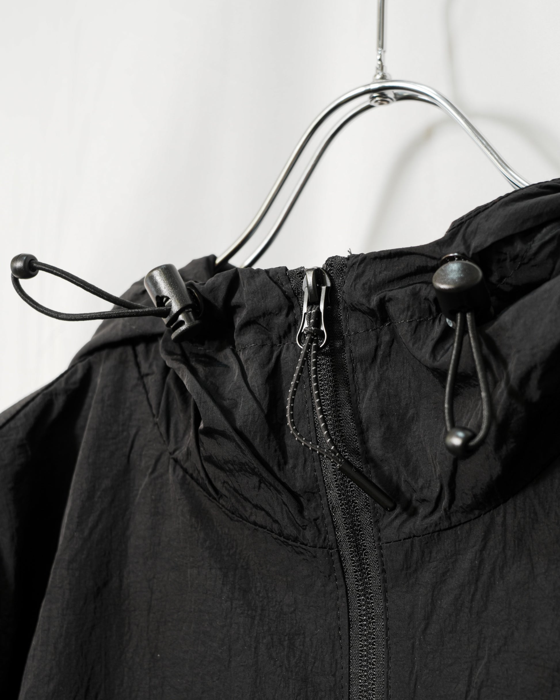 BLACK_03
