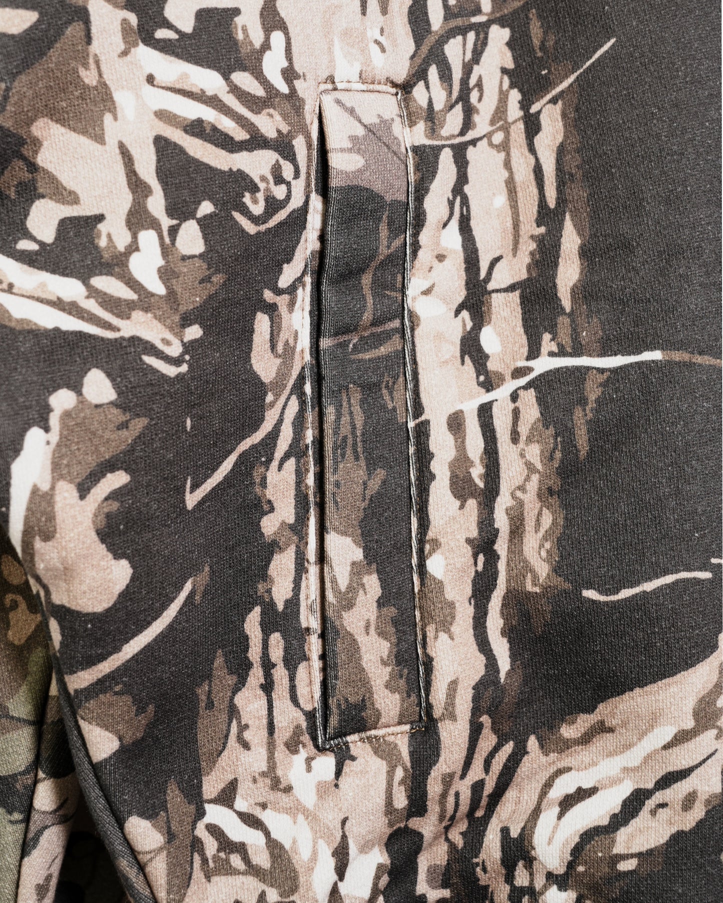 CAMO_09