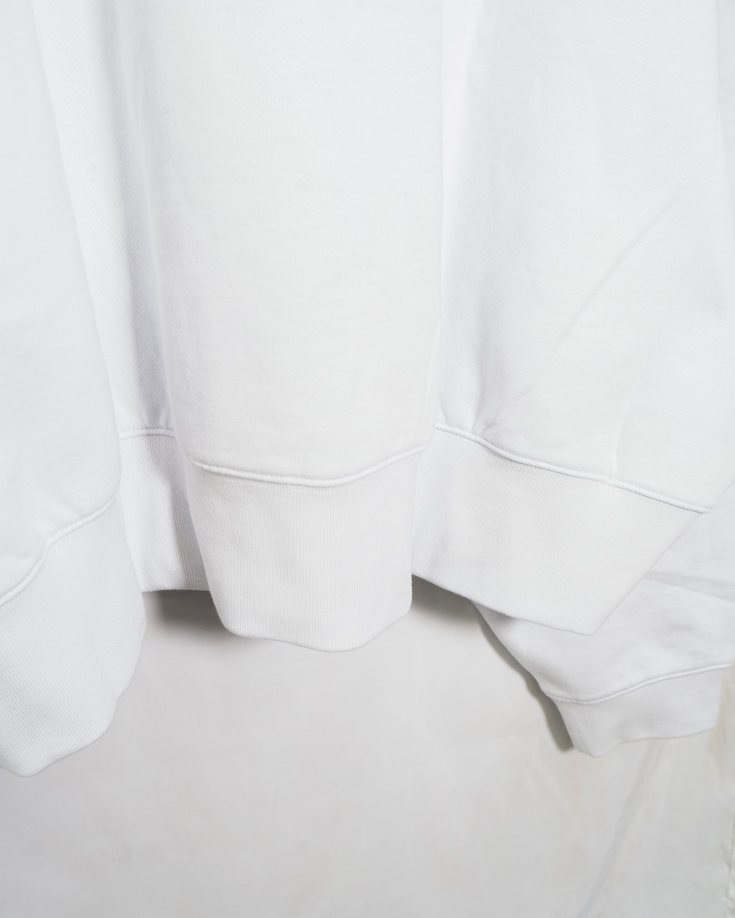 WHITE_05