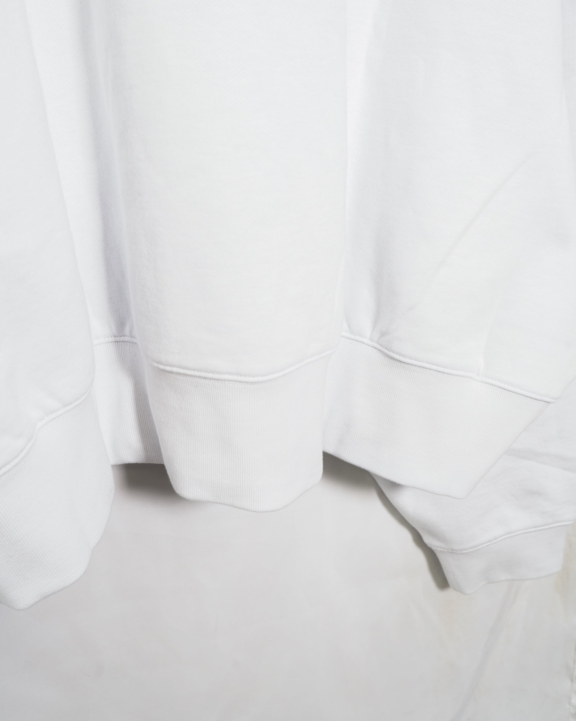 WHITE_05