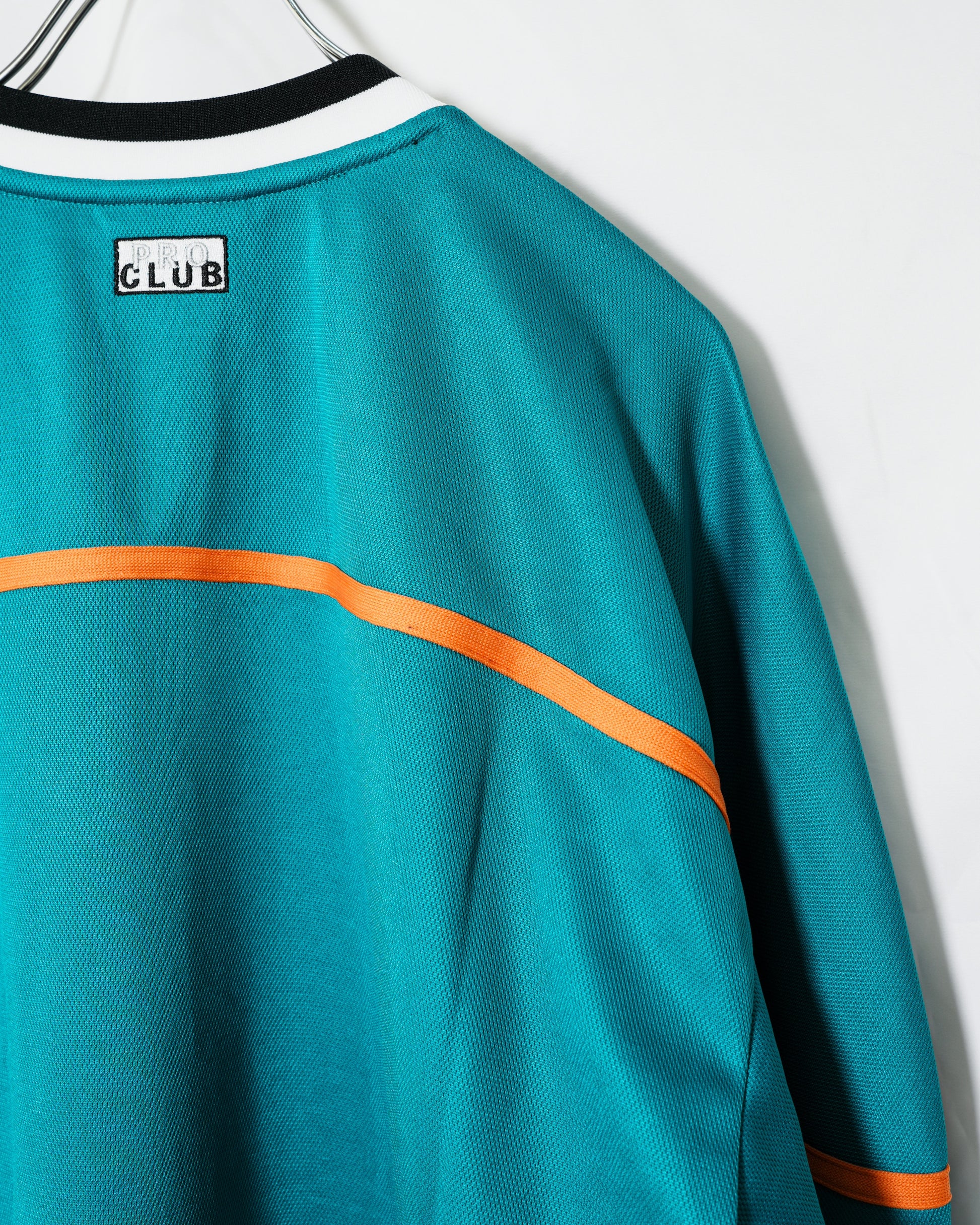 TURQUOISE_10