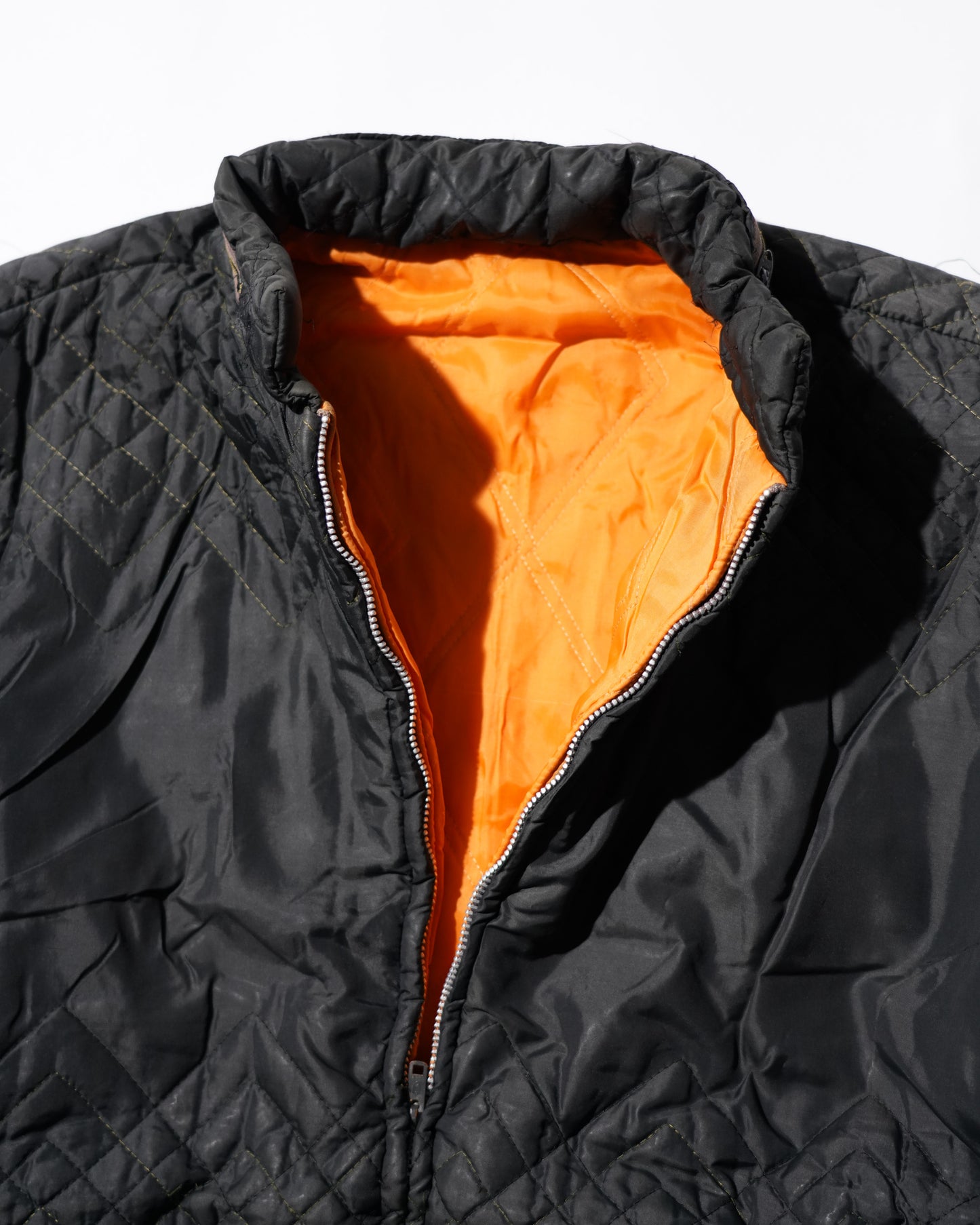 BLACK/ORANGE_03
