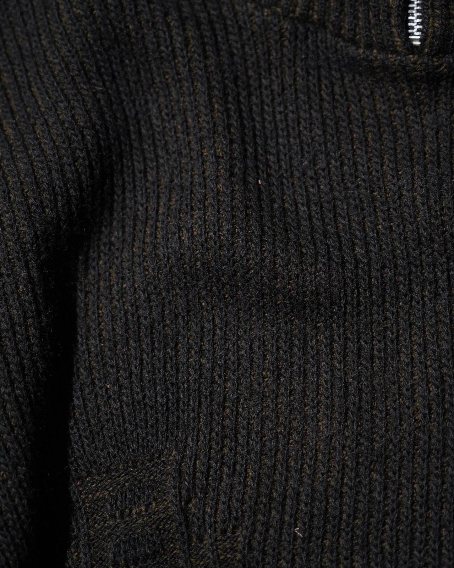 KHAKI_04