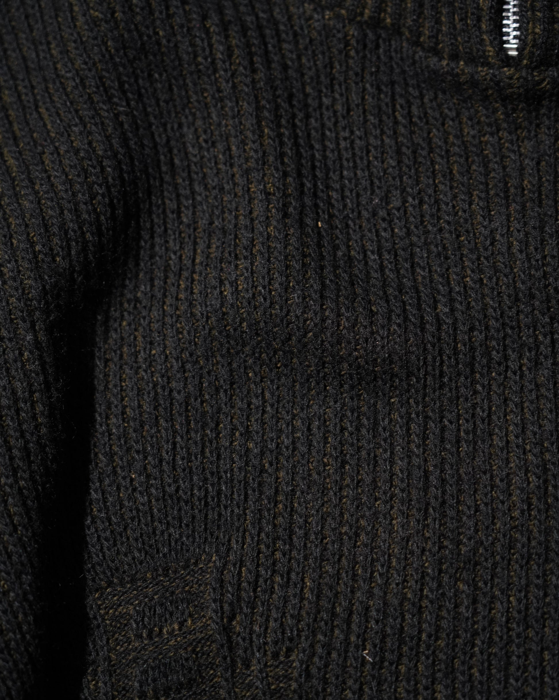 KHAKI_04
