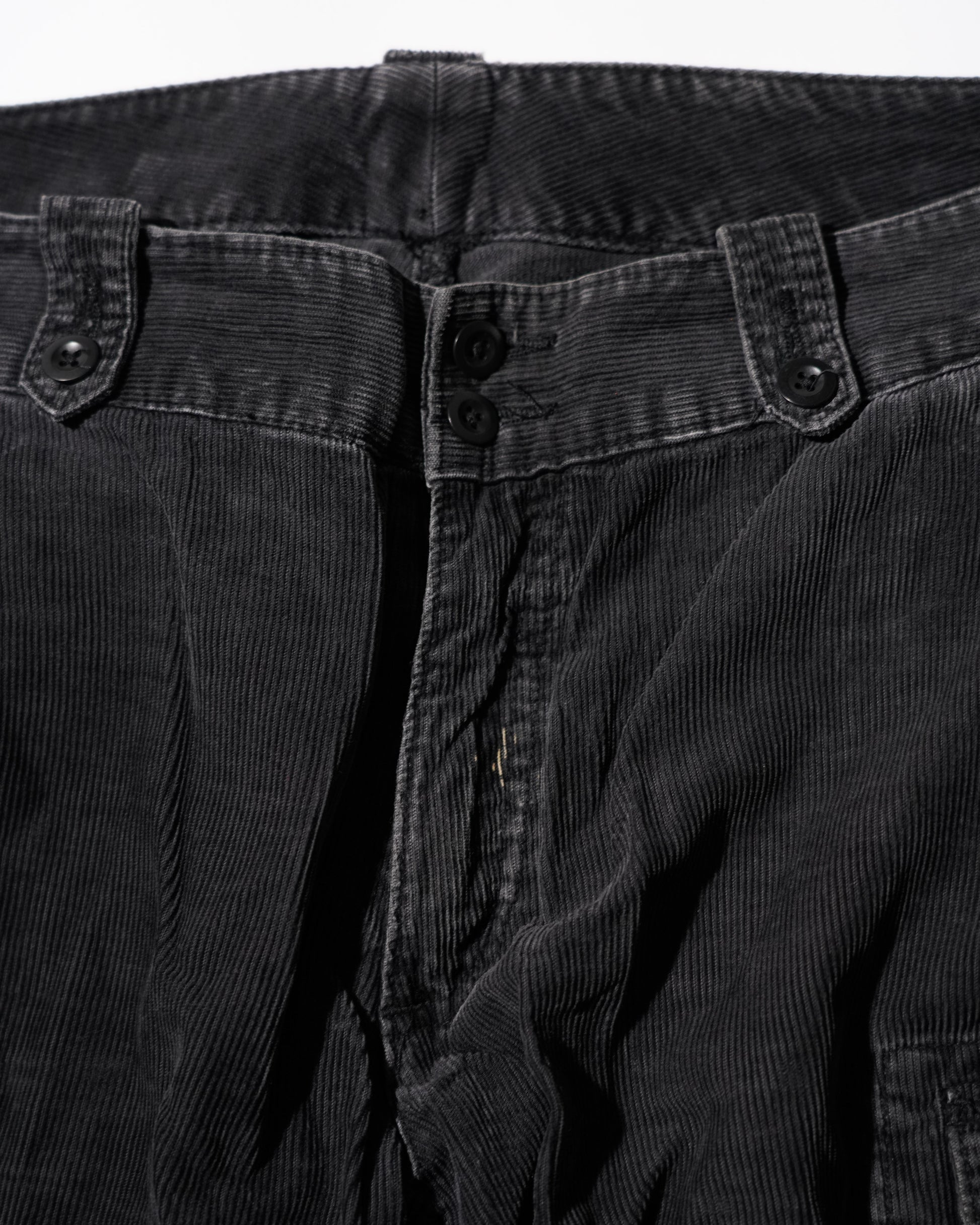 BLACK_02