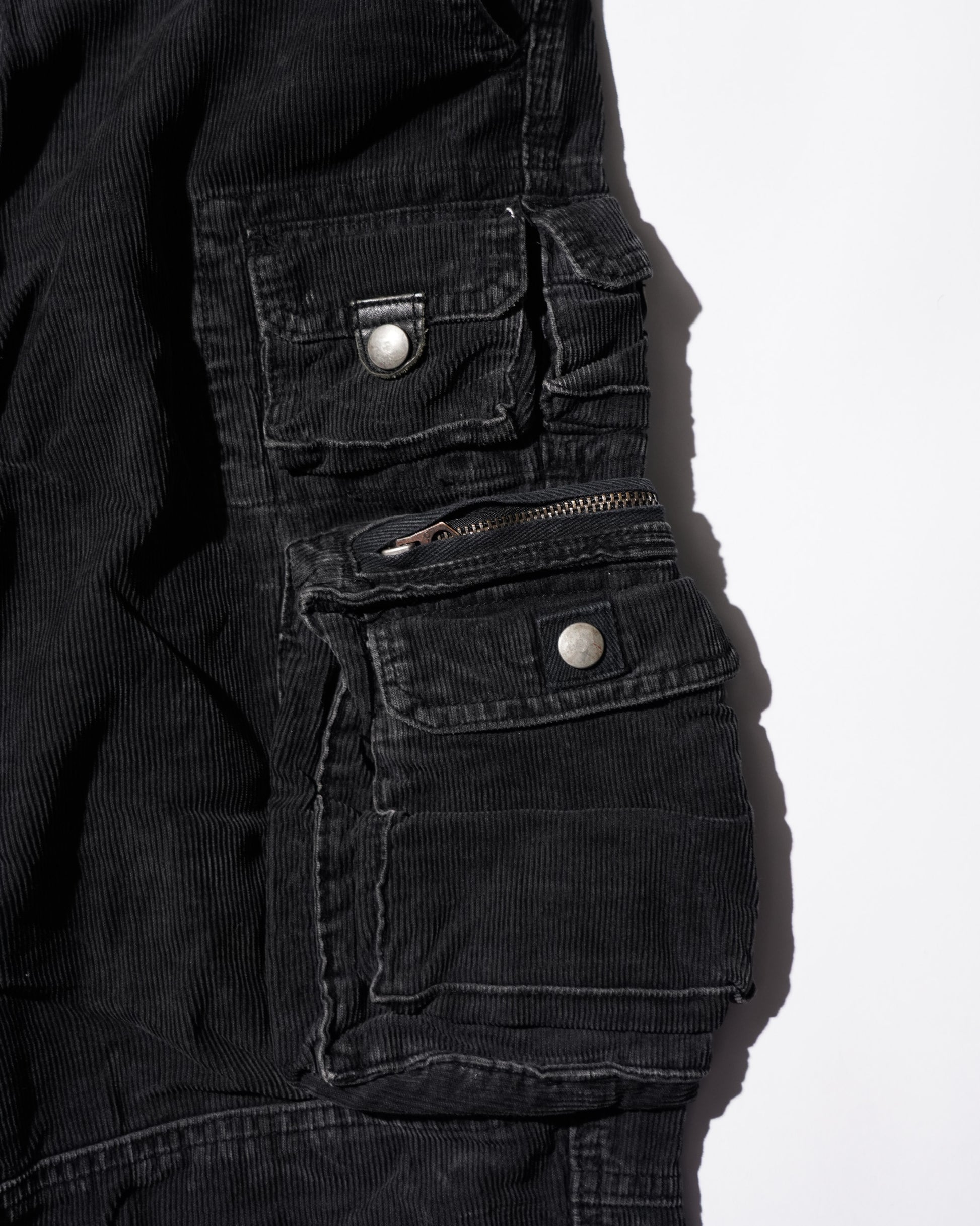 BLACK_03