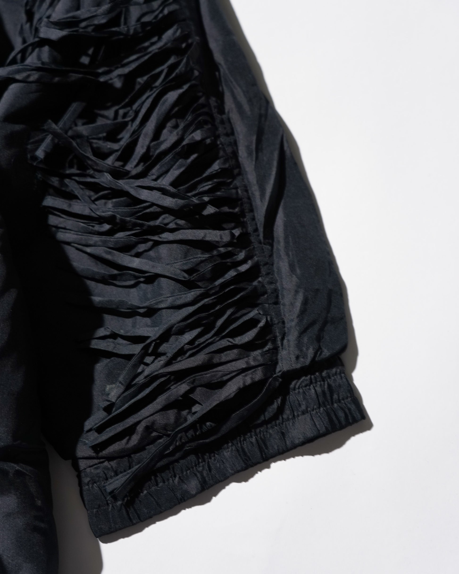 BLACK_04