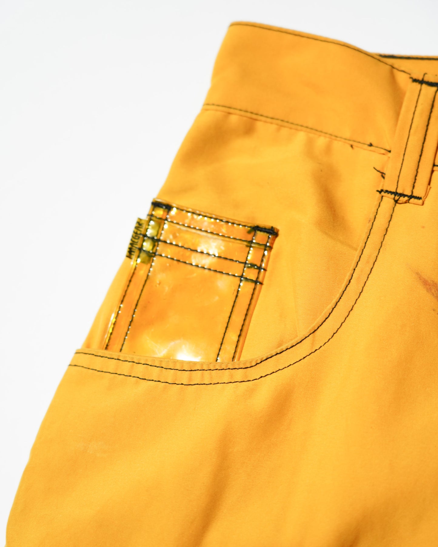 YELLOW_03