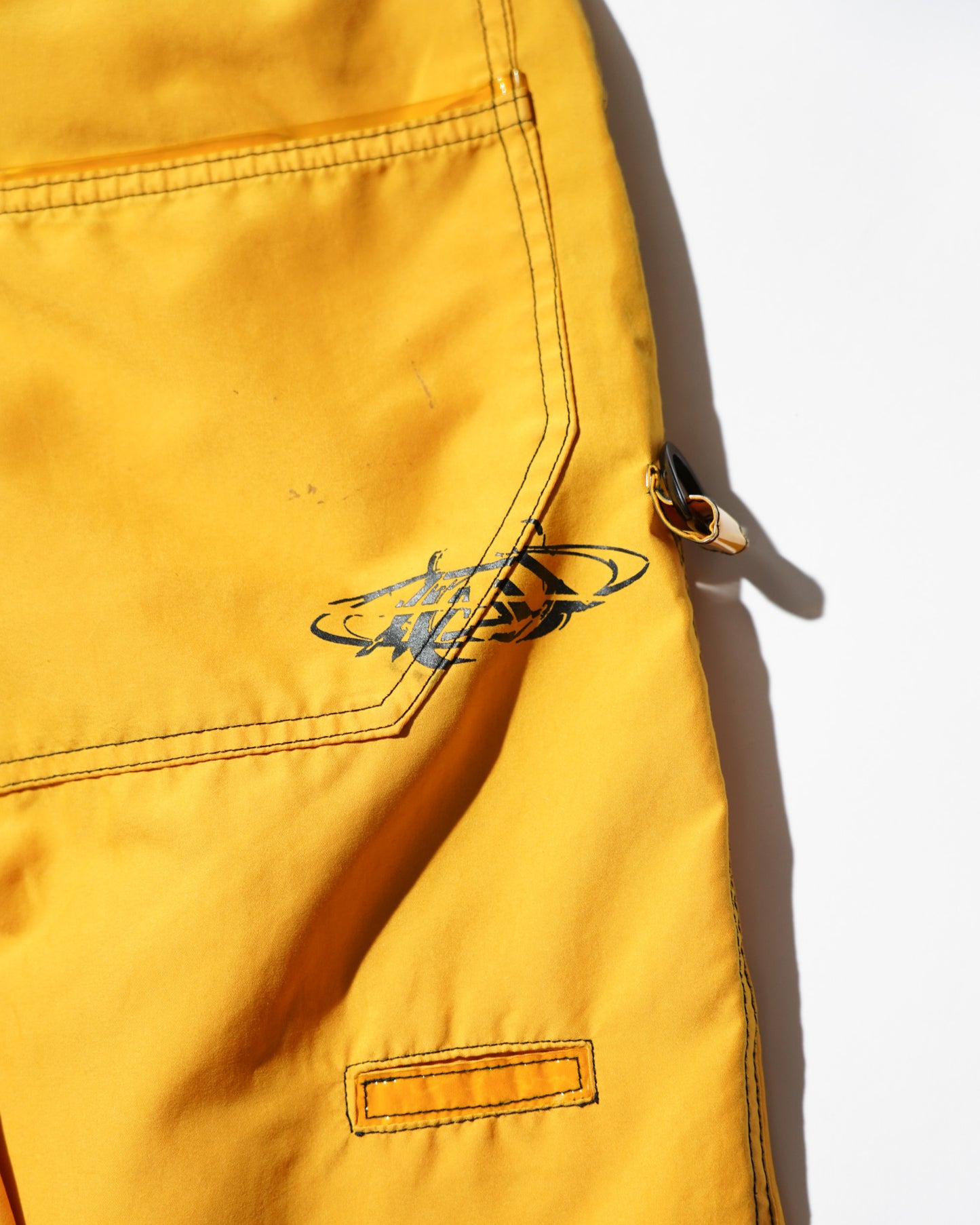 YELLOW_08