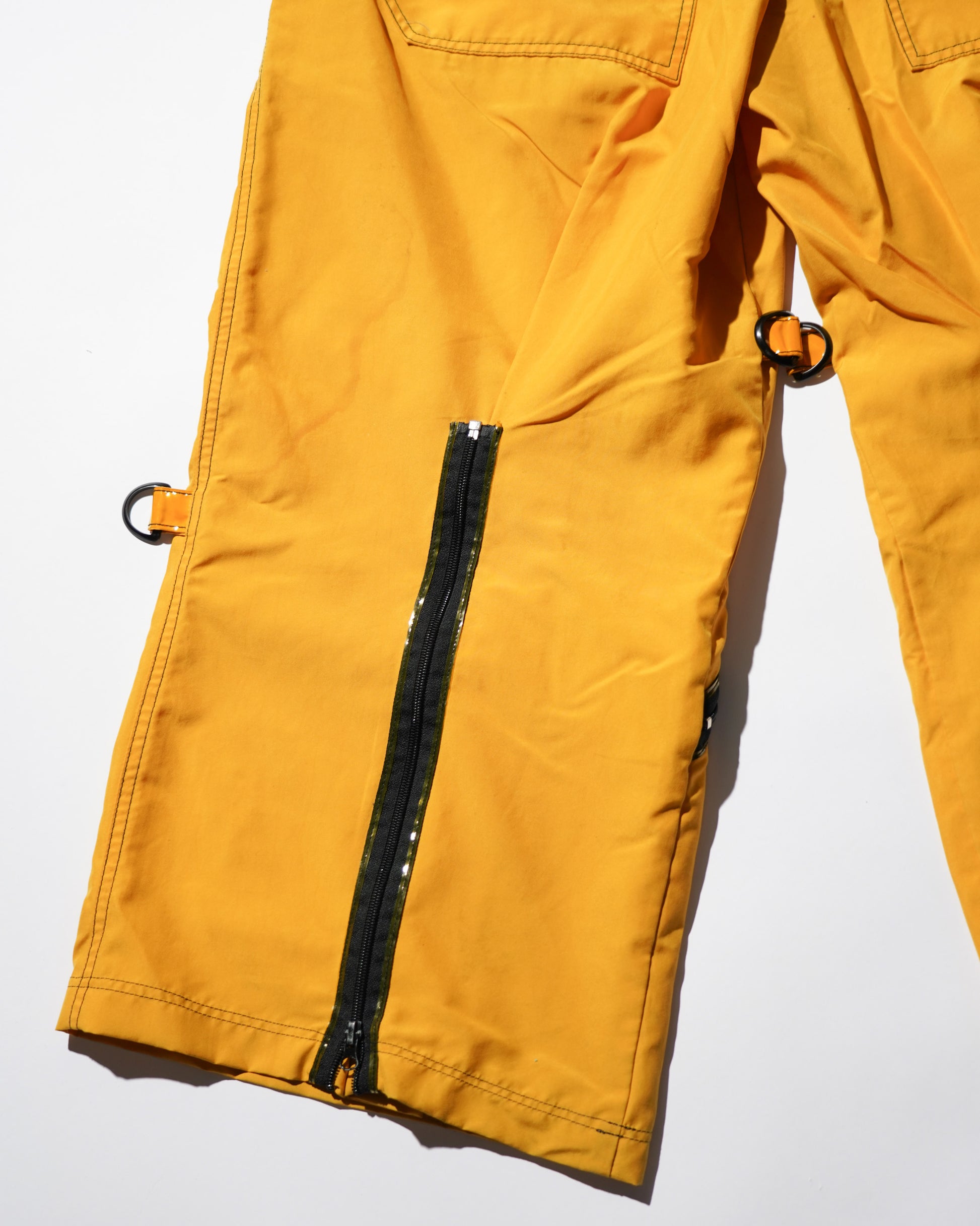 YELLOW_09