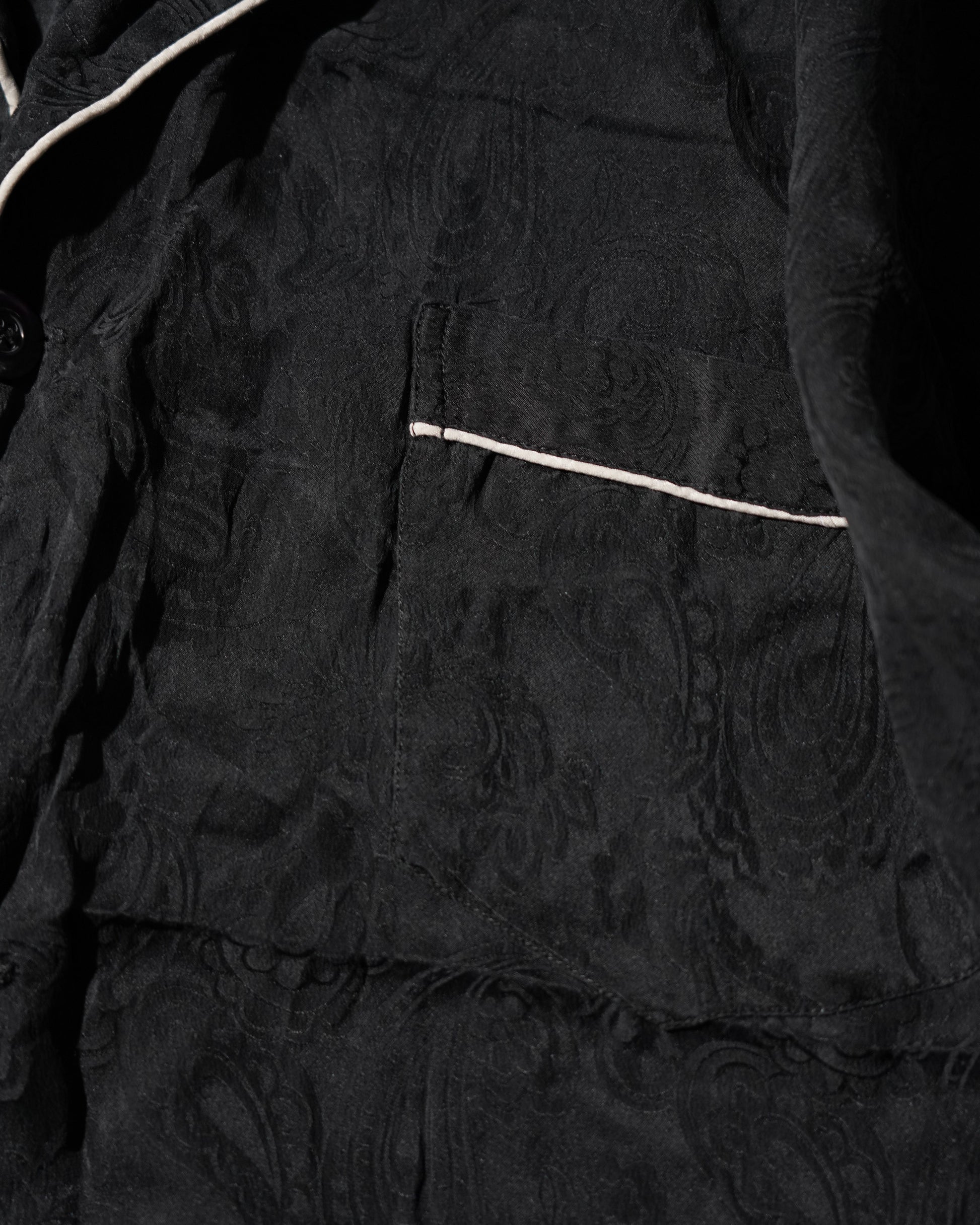 BLACK_04