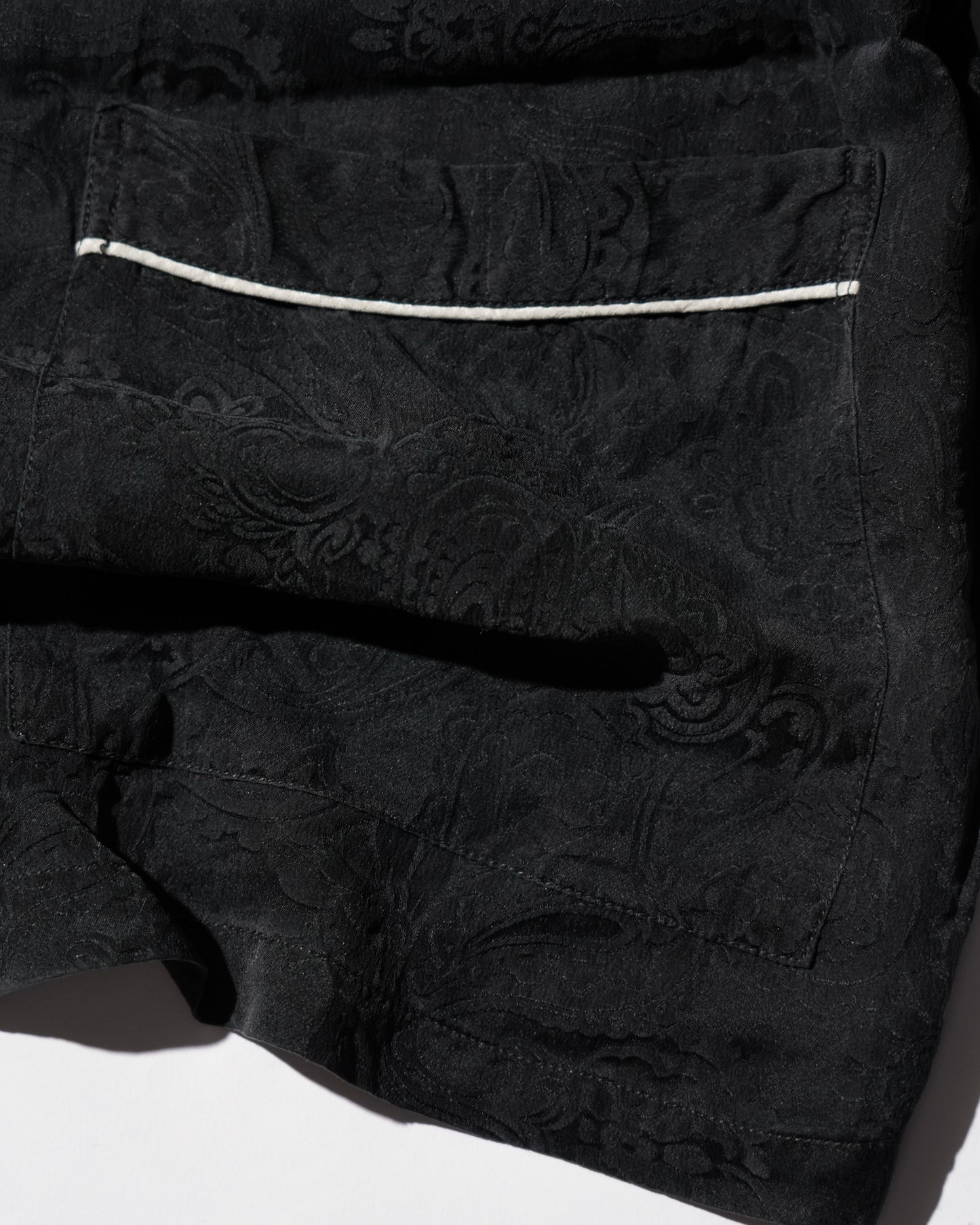 BLACK_05