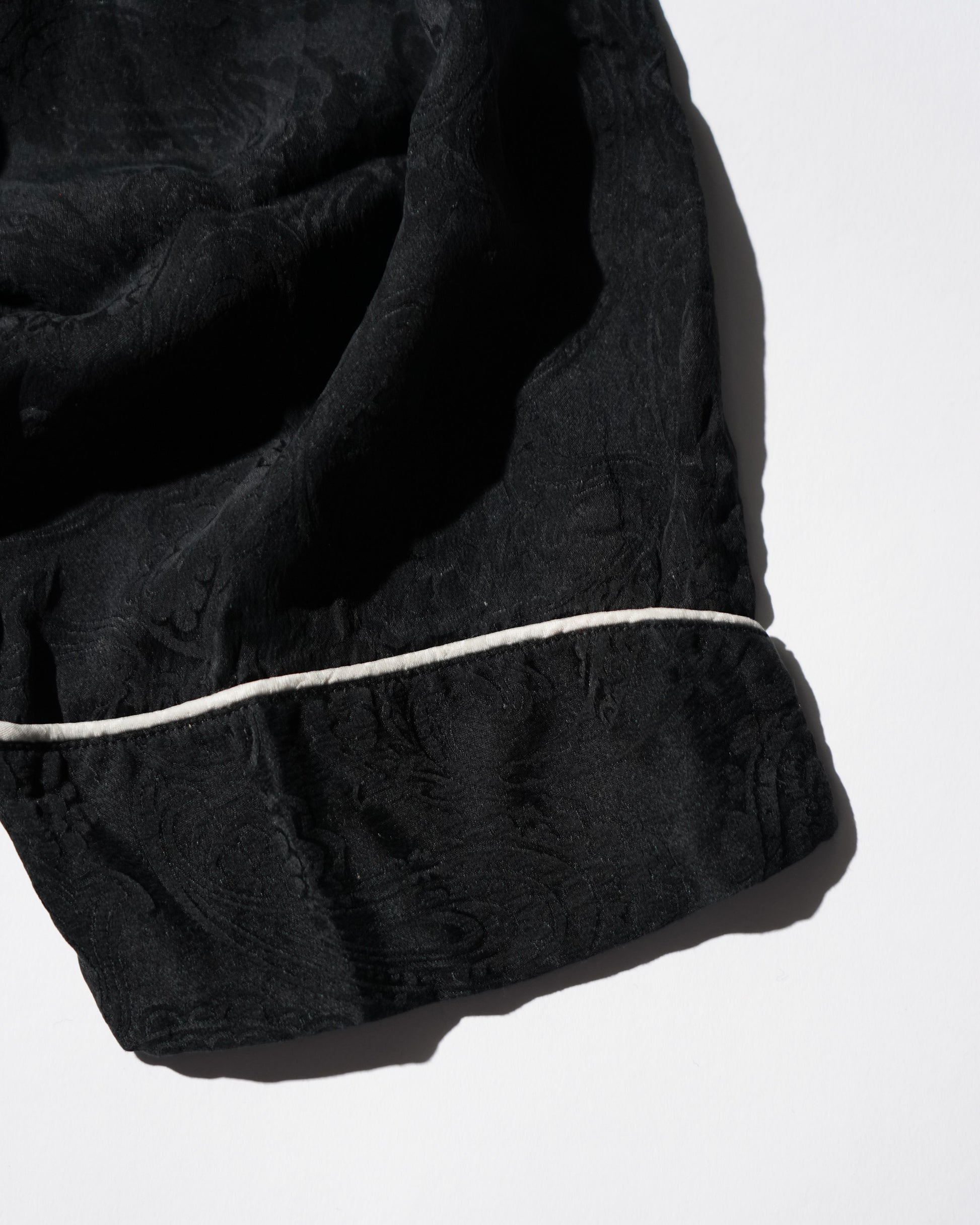 BLACK_06