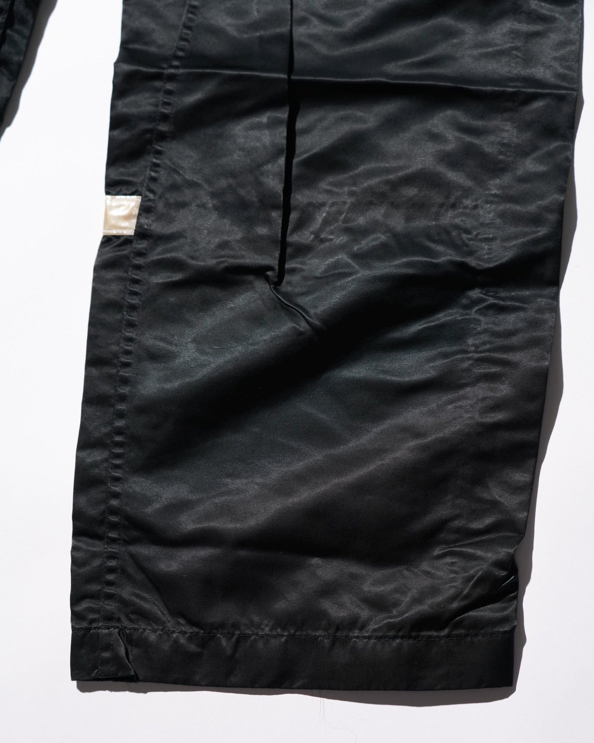 BLACK_06