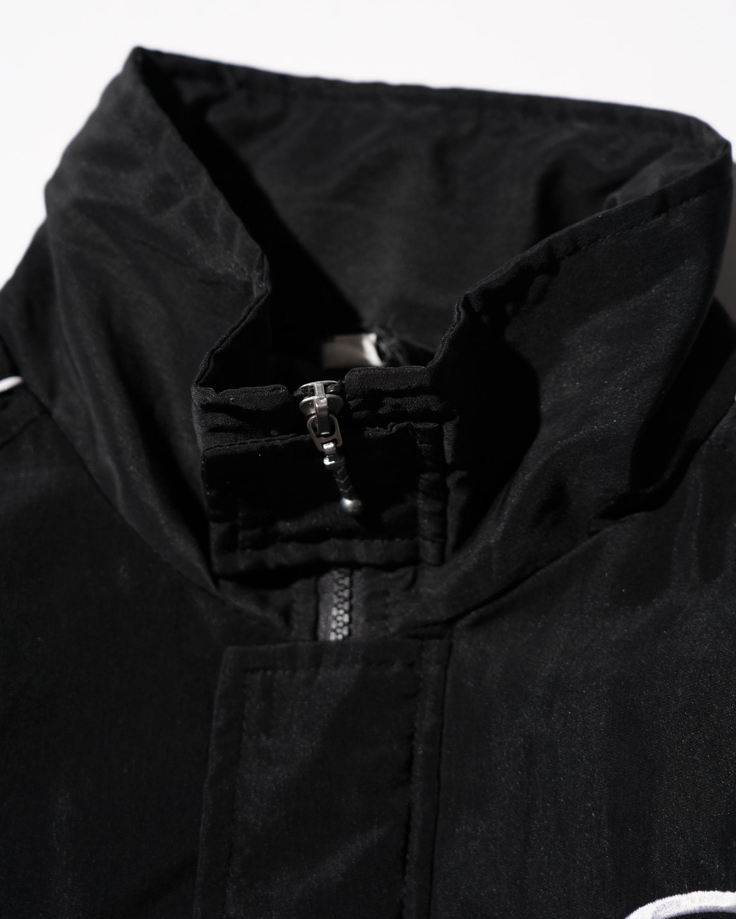 BLACK_02