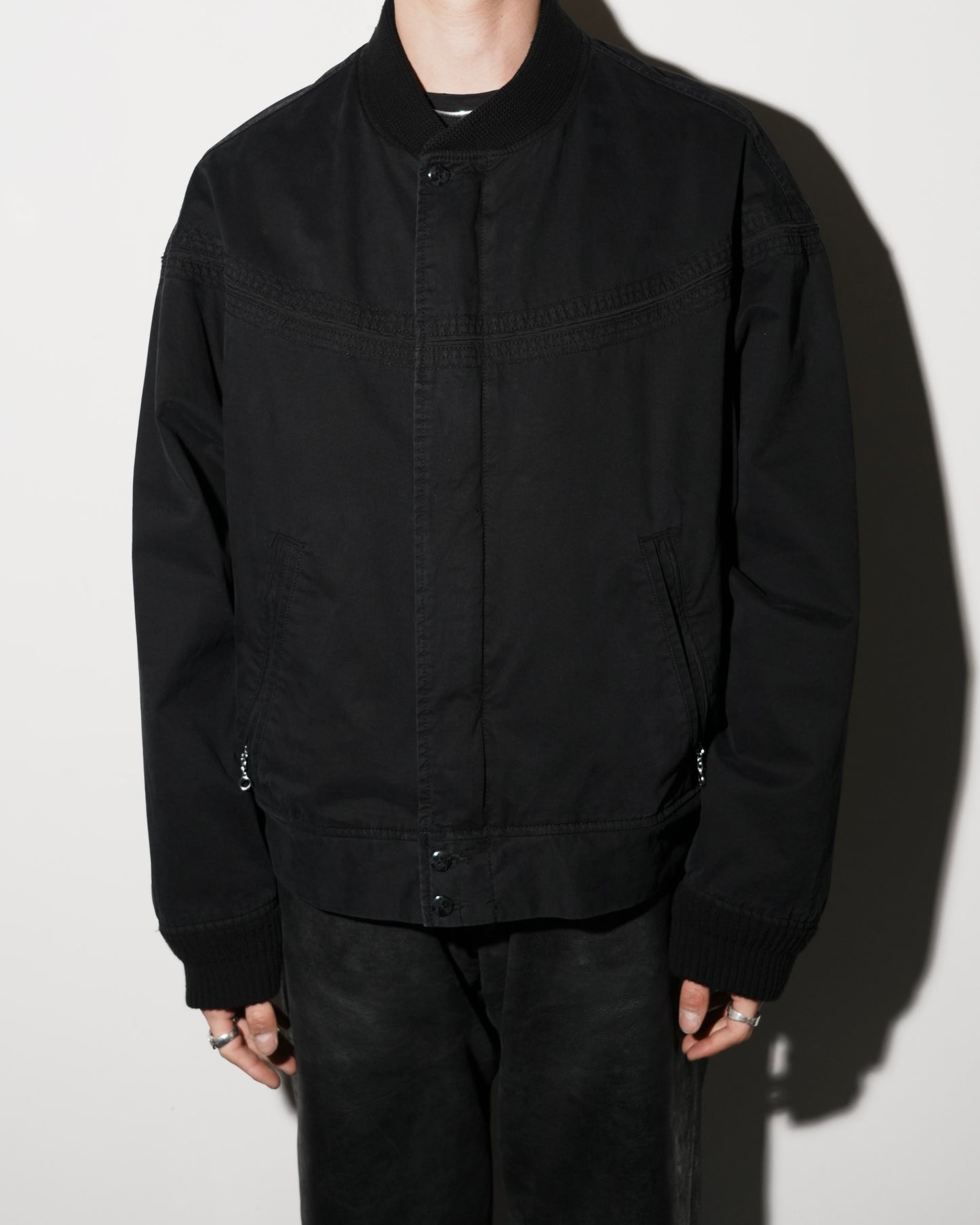 BLACK_03