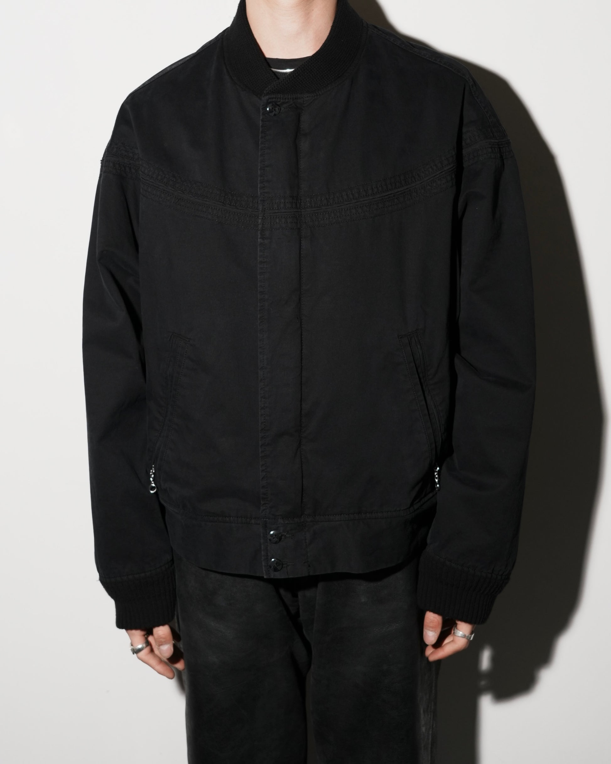 BLACK_03