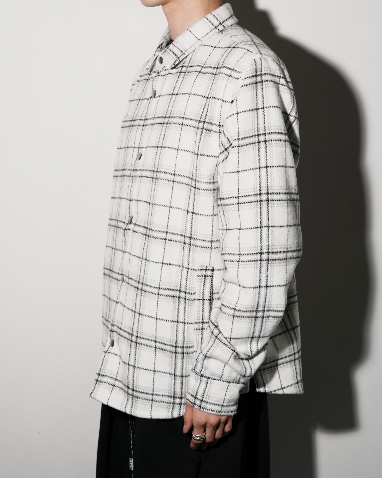 WHITE_PLAID_04