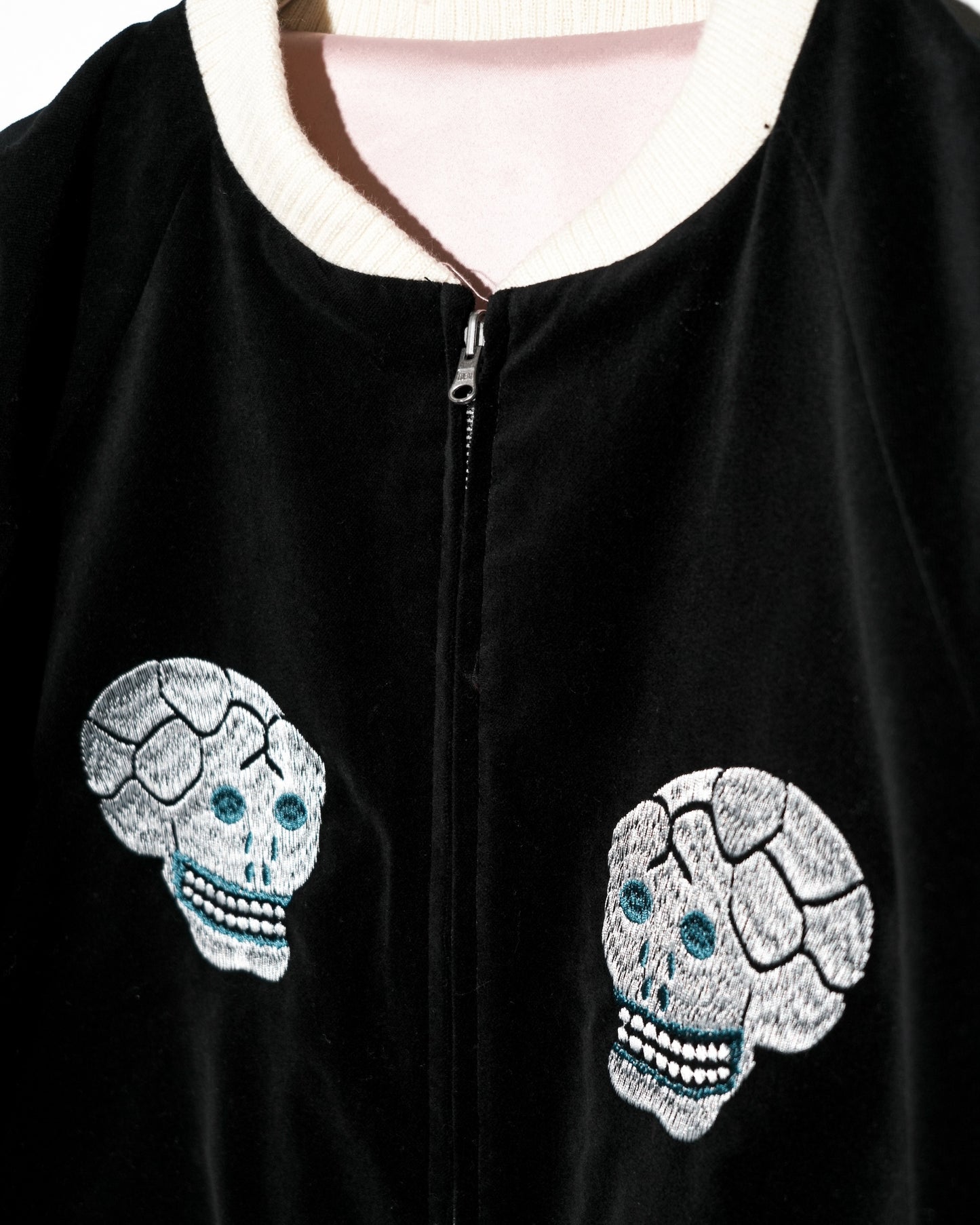 BLACK_08