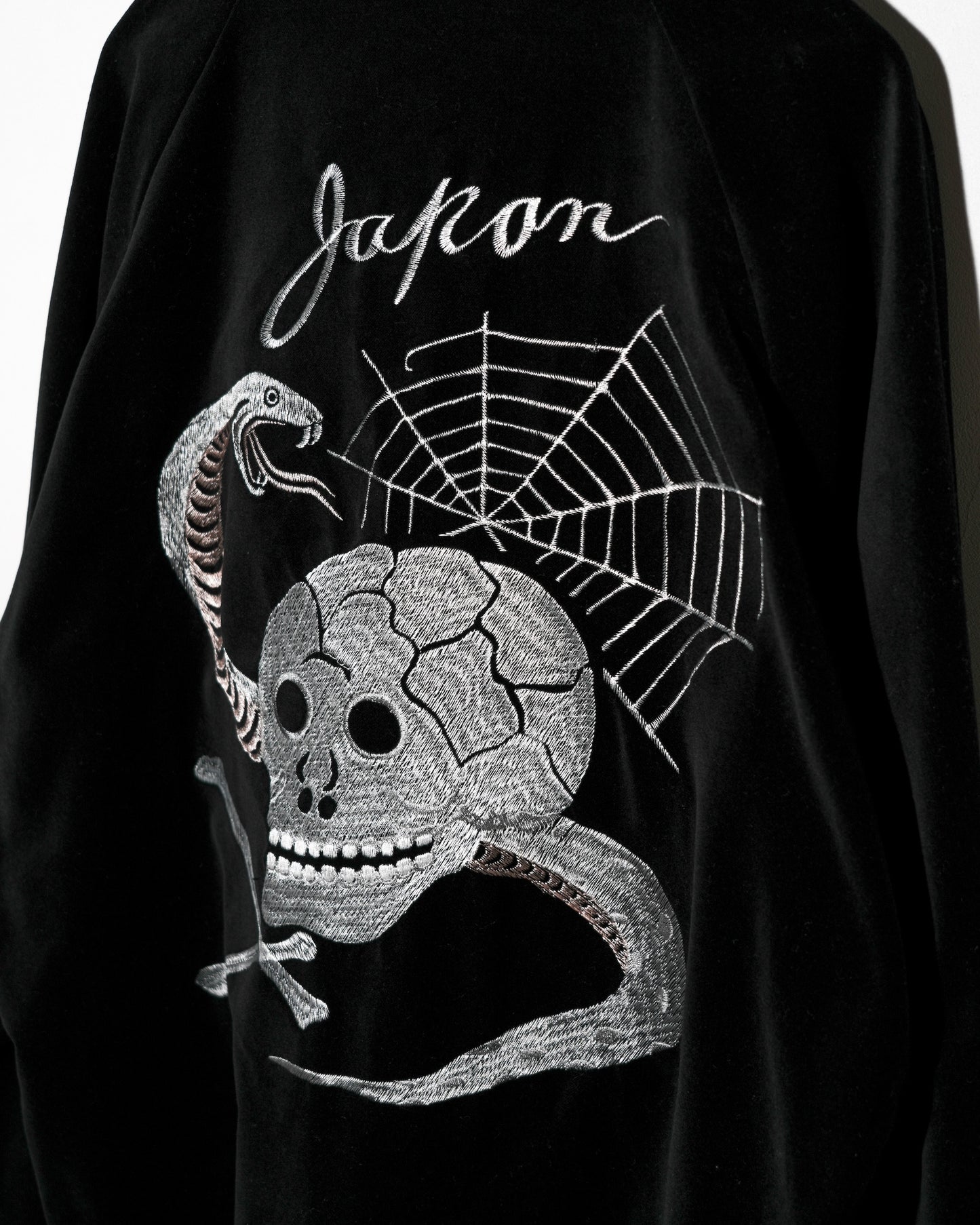 BLACK_10