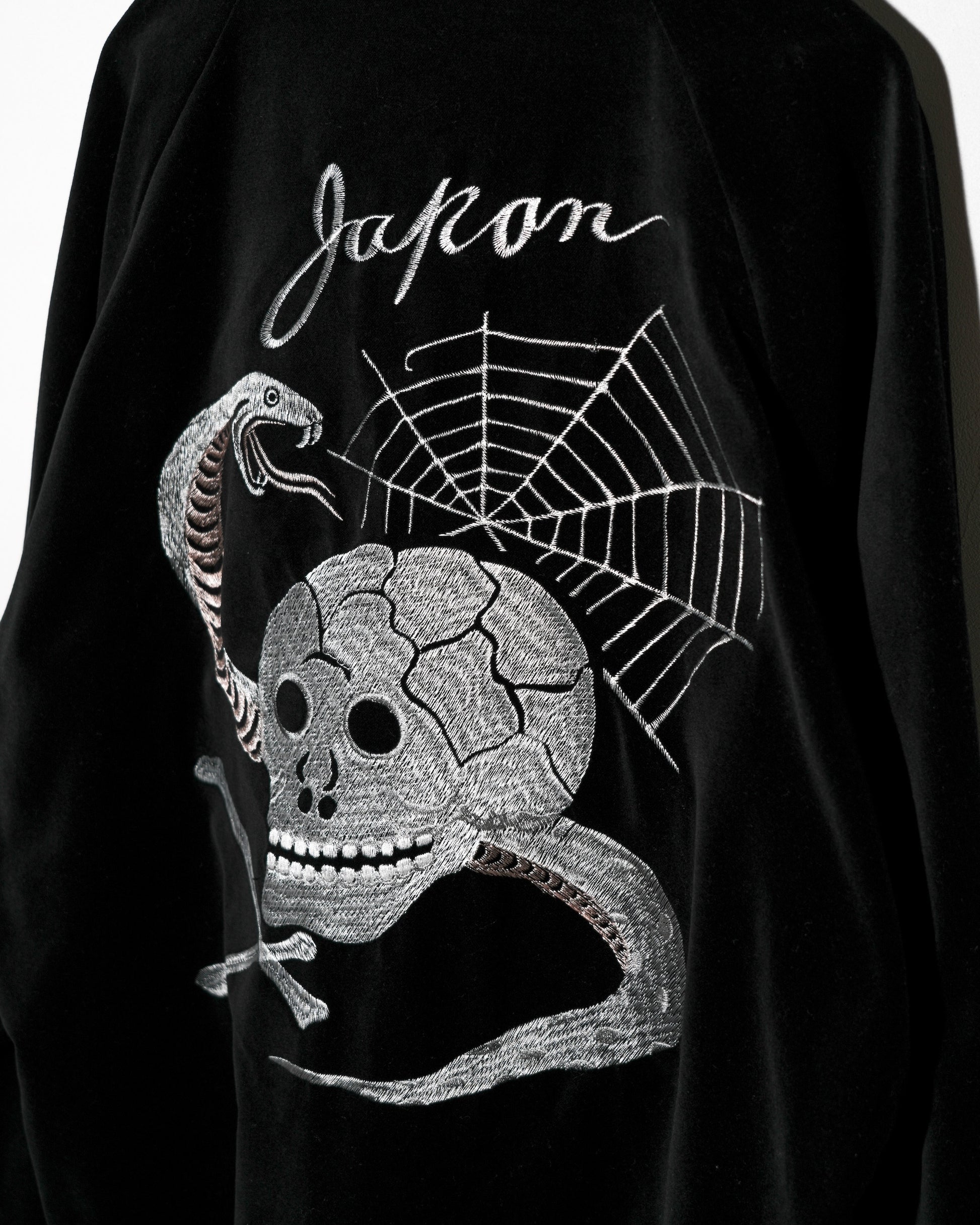 BLACK_10