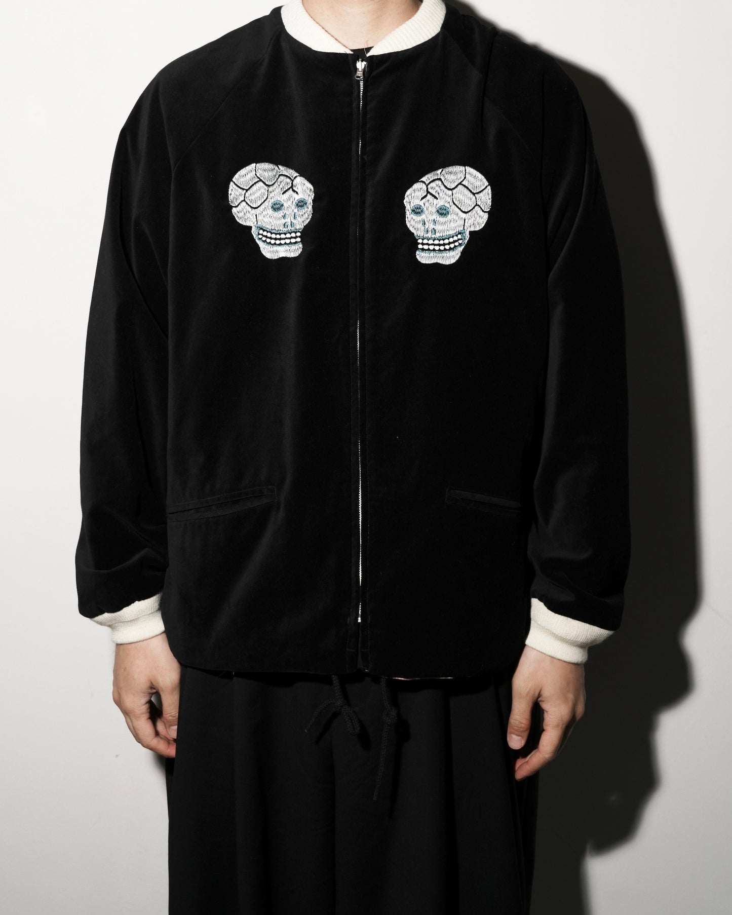 BLACK_05