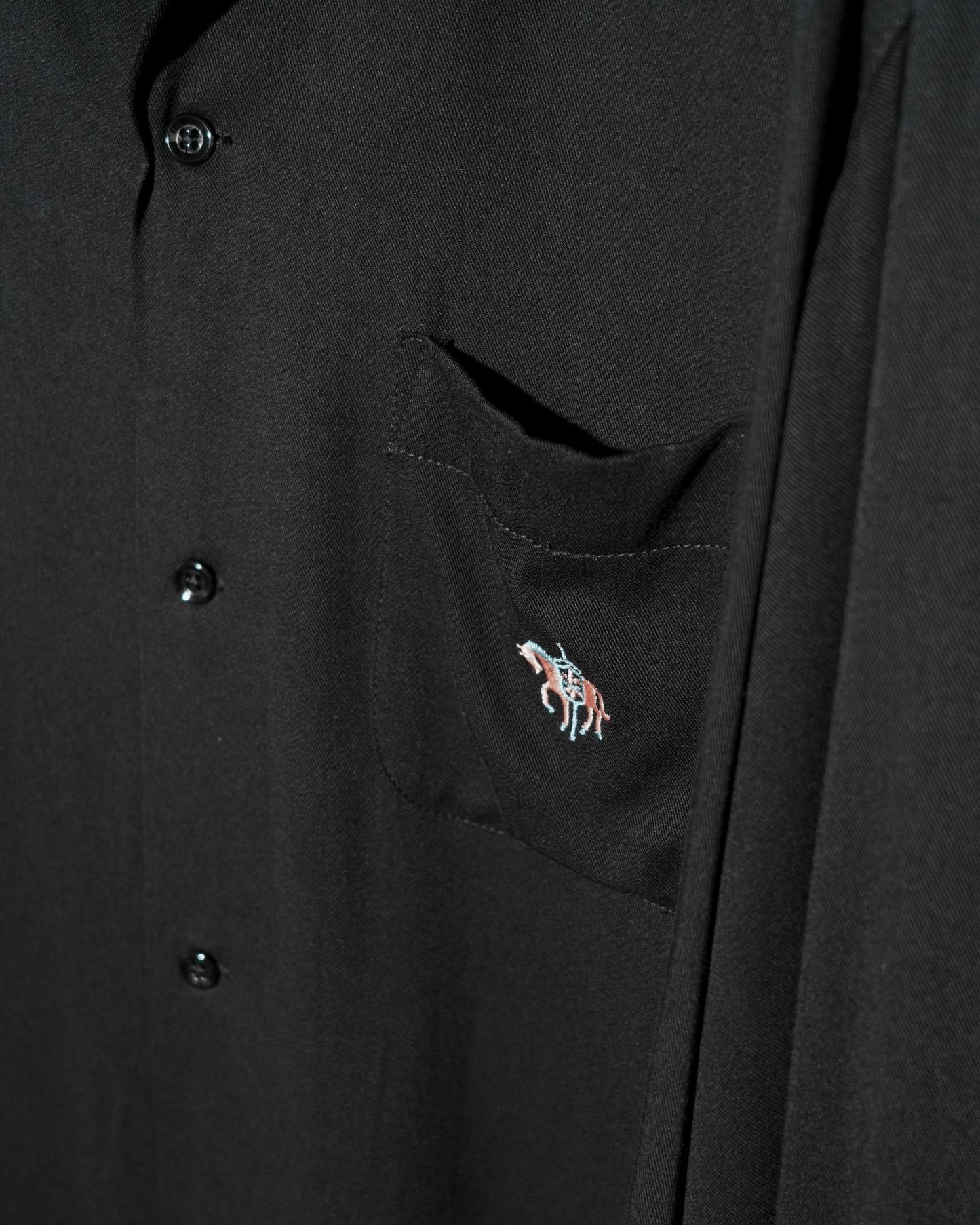BLACK_05